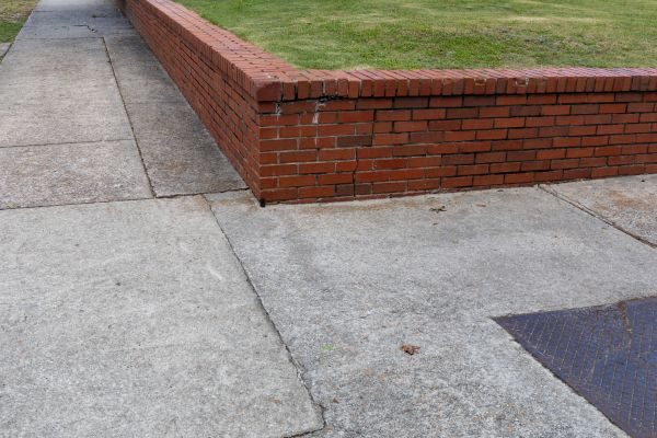 Brick Retaining Wall Repair in Mankato